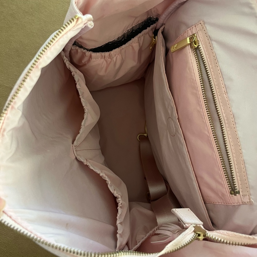 Freshly picked Pink diaper bag - Picture 4 of 12